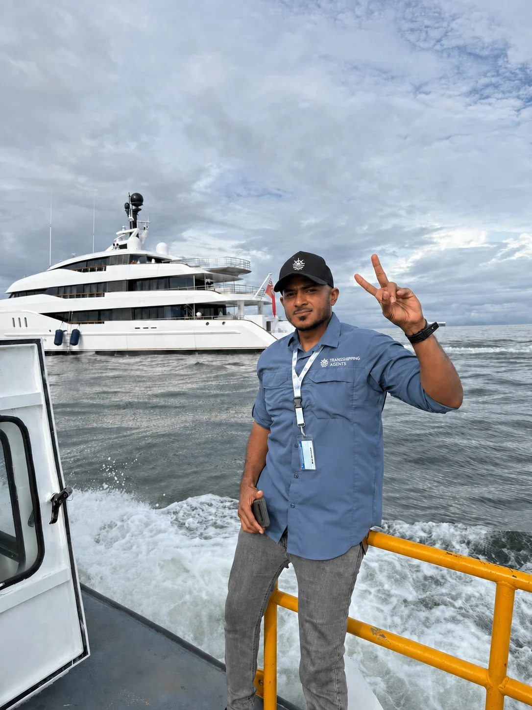 Yariel supporting a superyacht operation in Panama